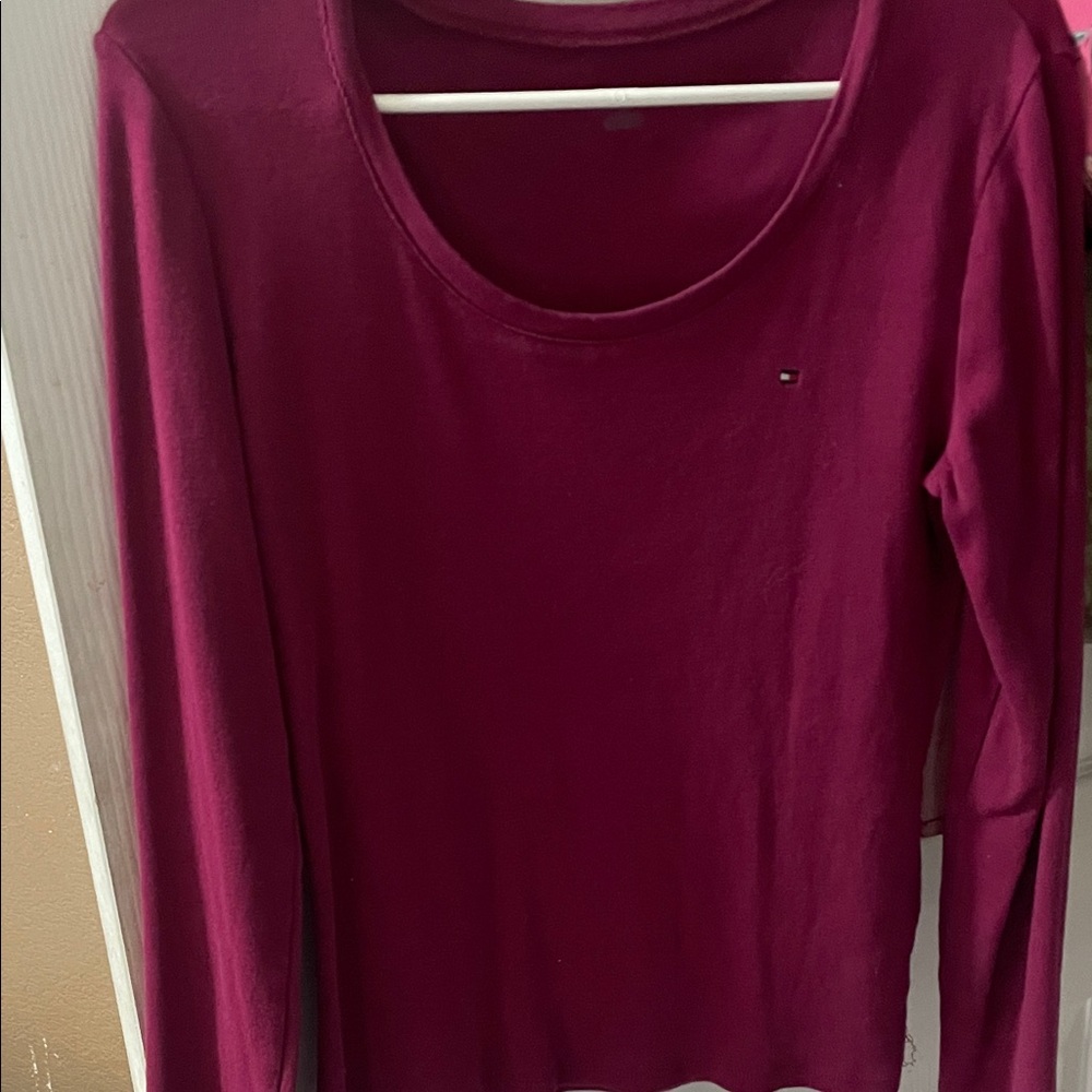 Tommy Hilfiger Long-Sleeve Scoop Neck Top - Wine